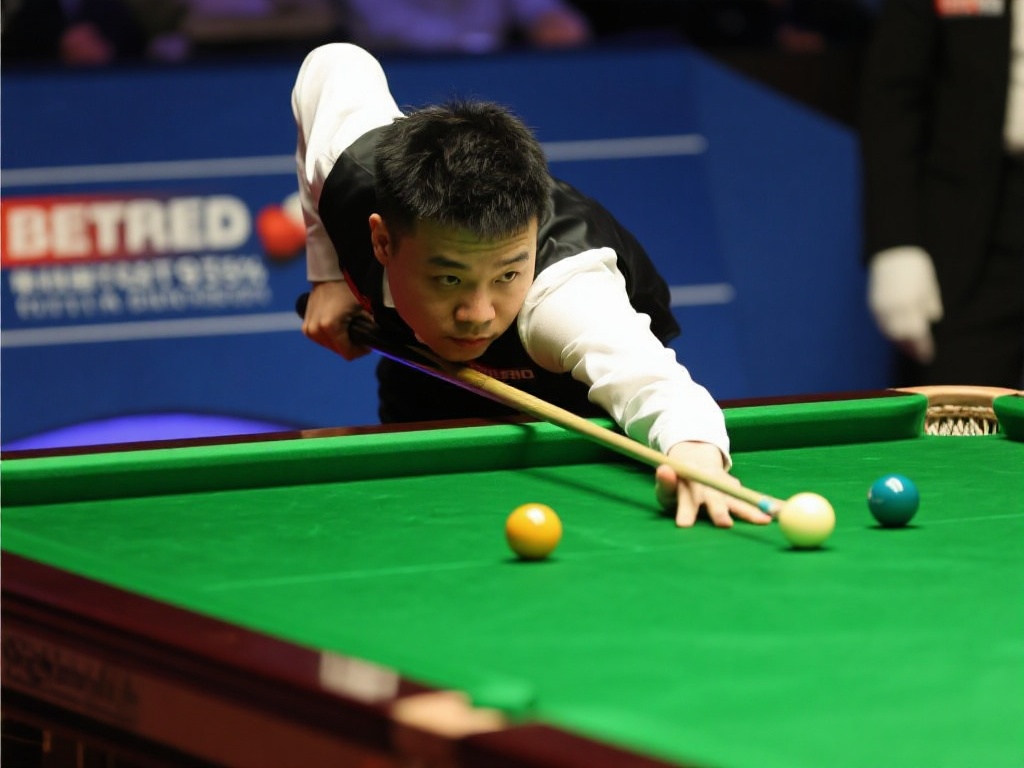 球队被寄予 球队被寄予